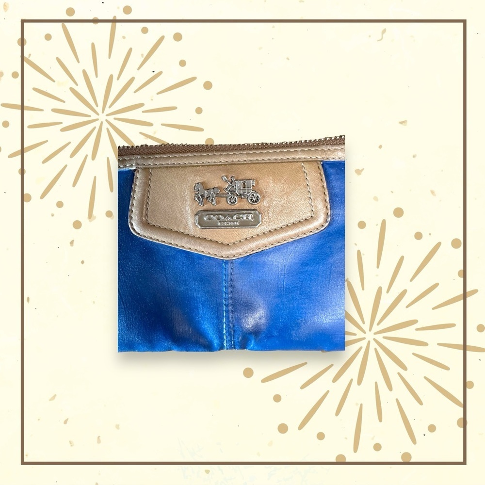 Coach wristlet - Picture 3 of 6